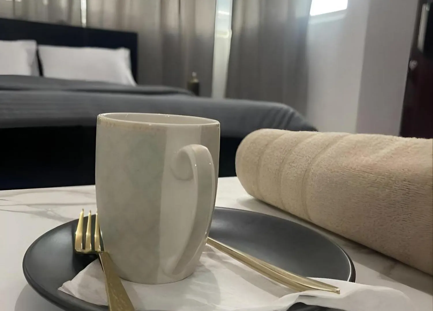 Corniche Street - Extremely Unique Room United Arab Emirates