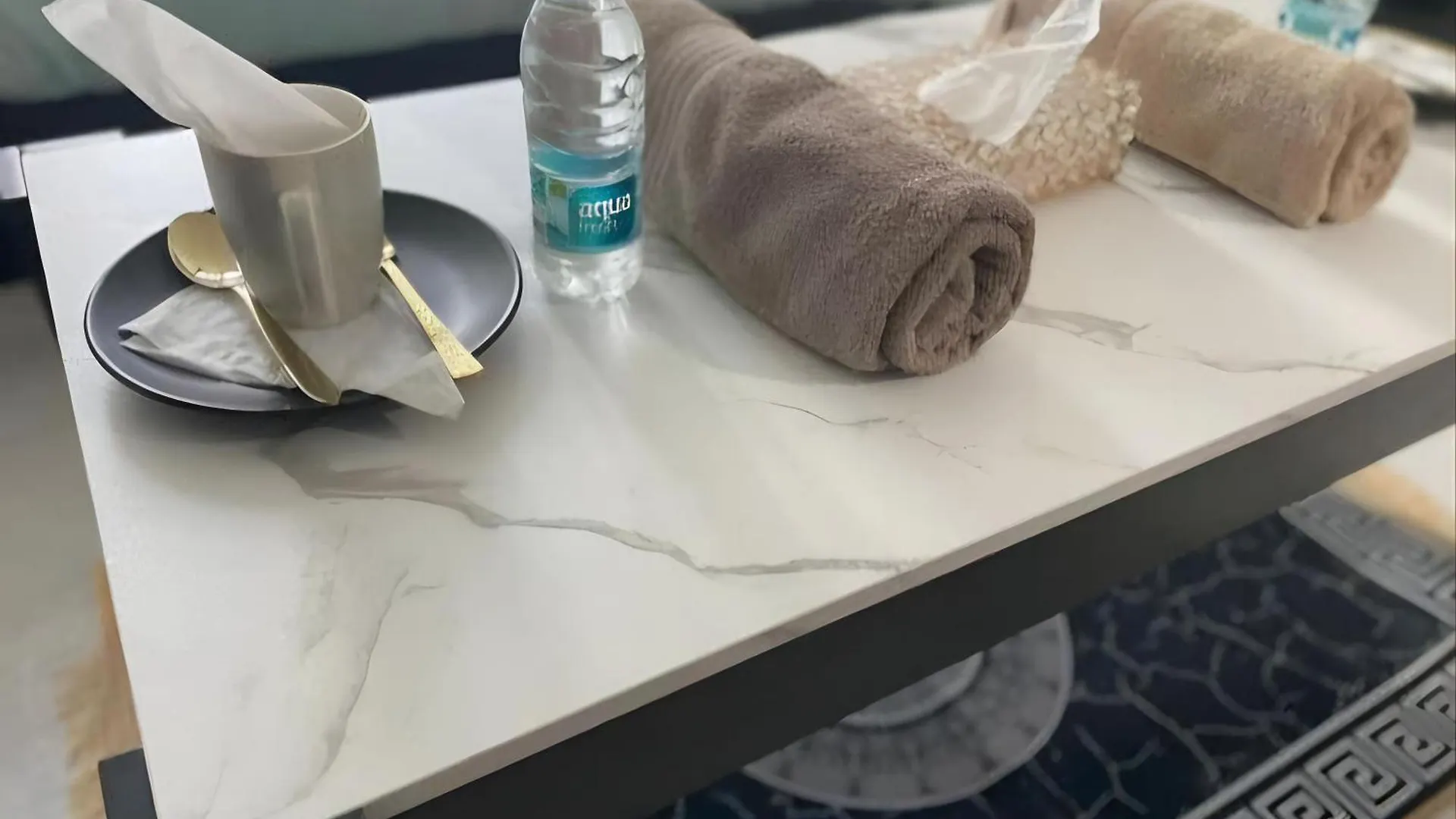 Hostel Corniche Street - Extremely Unique Room United Arab Emirates